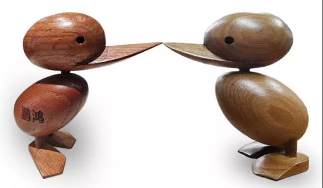 金沙检测线路js95手工实木吉祥鸭