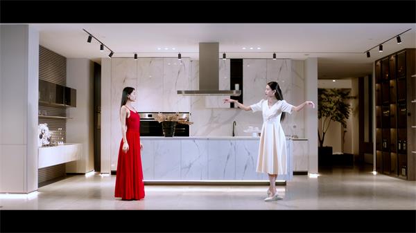 由于爱，，，以是爱——这部家居片子的背后是美不堪收